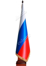 Флаг Российской Федерации на тумбе